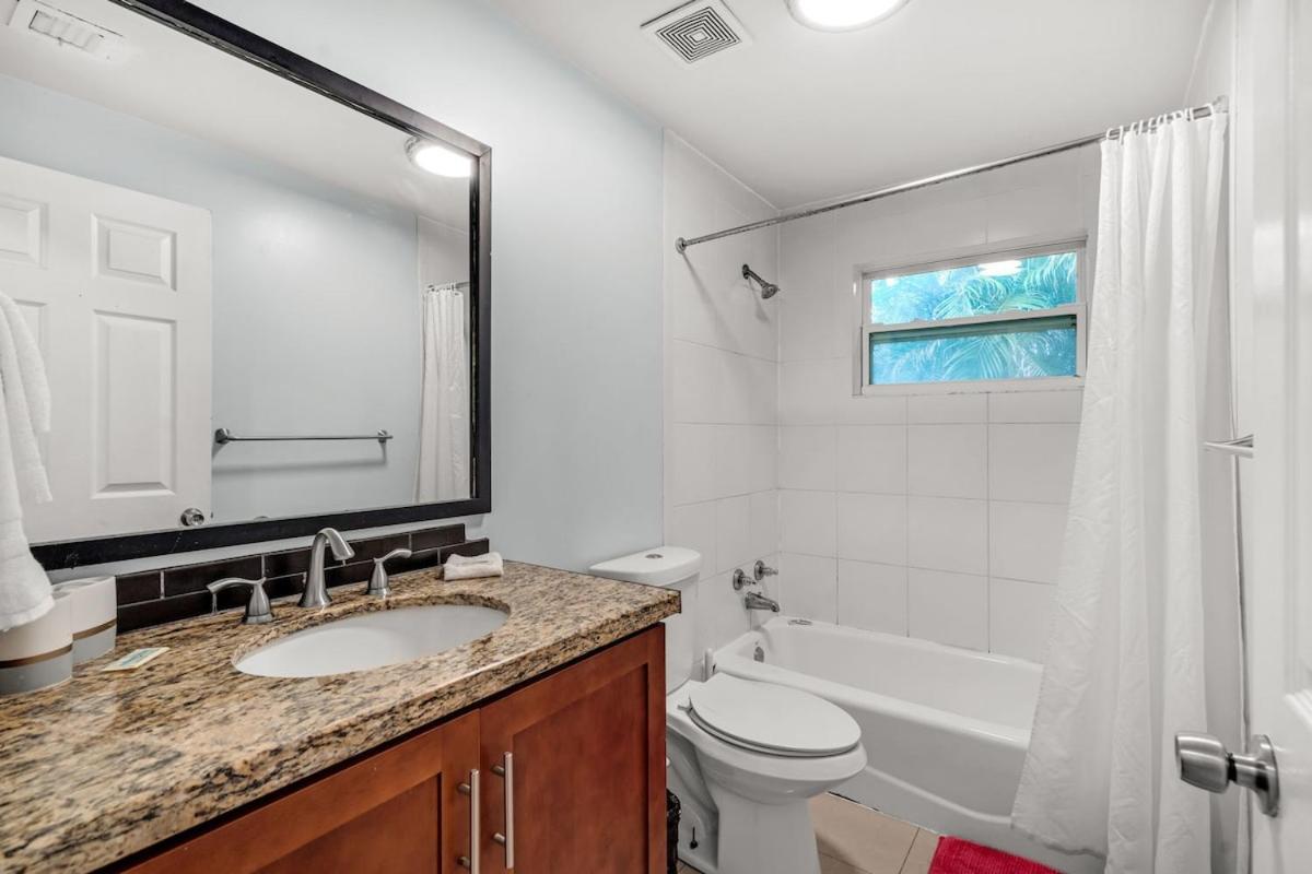 Tropical House 3 Bedrooms With Pool Oakland Park Holiday home *